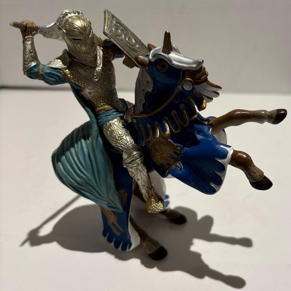 Schleich World of Knights Medieval Knight On Rearing War Horse